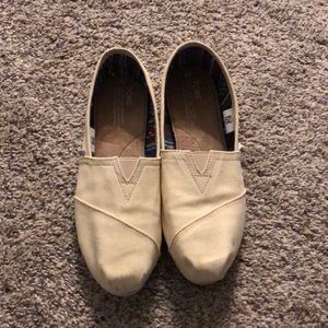 Toms size 9